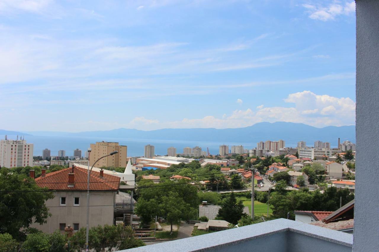 Blue Moon Apartments Rijeka Buitenkant foto